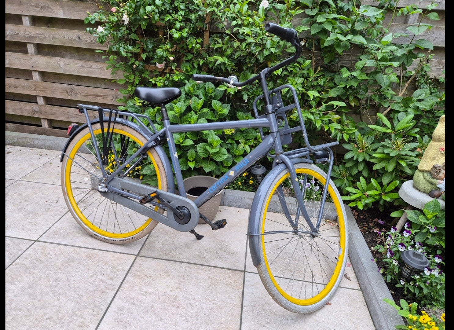 Cortina Milo Transportfiets met versnellingen en voordrager, Fietsen en Brommers, Fietsen | Dames | Damesfietsen, Gebruikt, Versnellingen