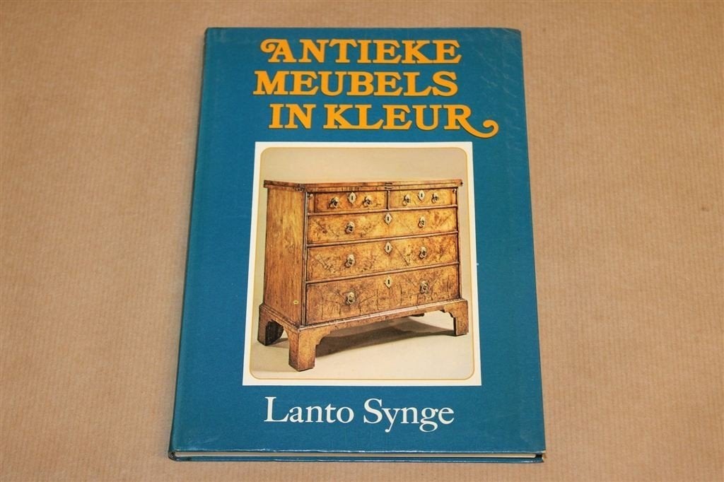 Antieke Meubels in Kleur — Middeleeuwen tot 19e Eeuw, Ophalen of Verzenden