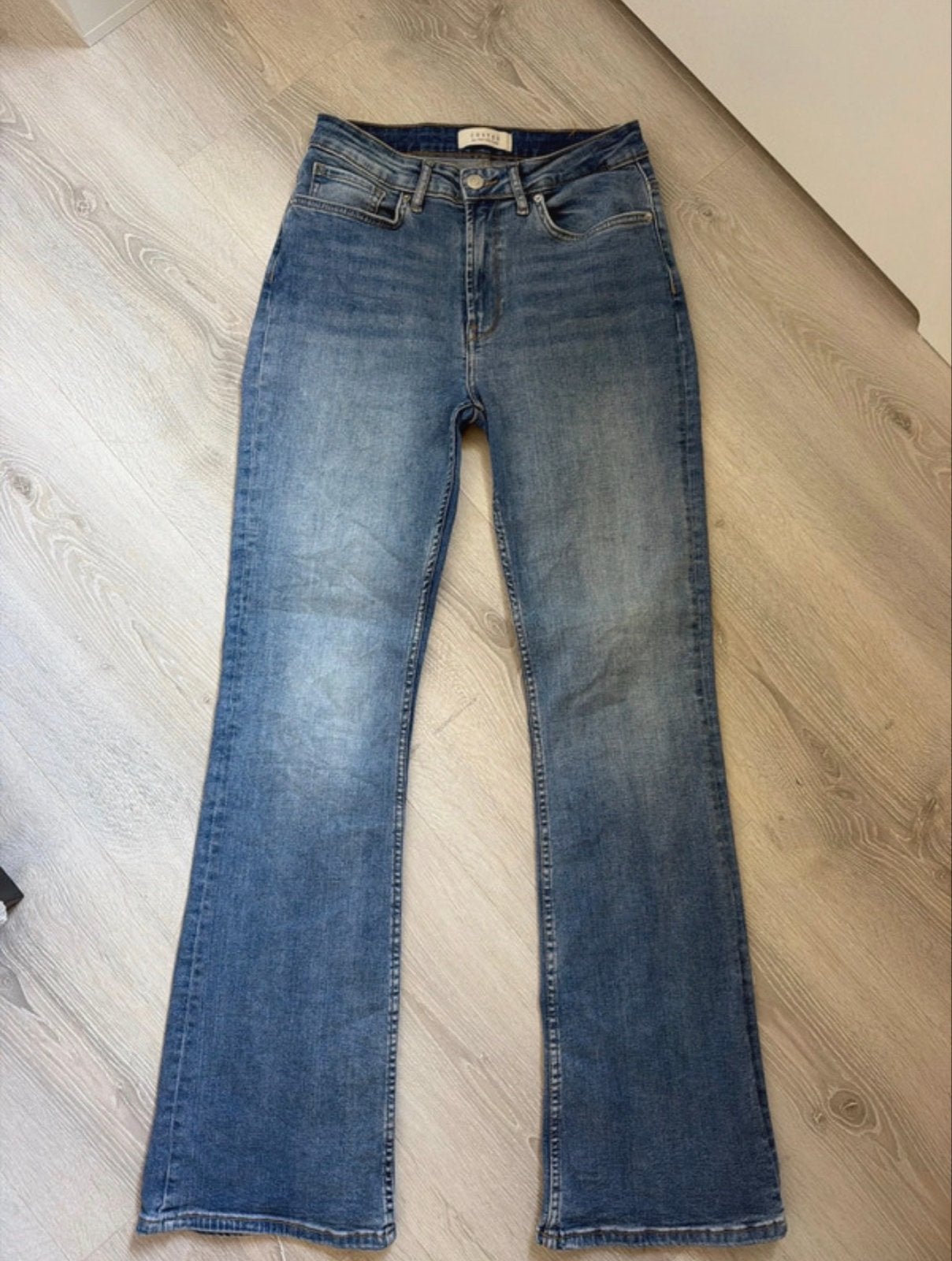 Costes flared jeans maat M, Kleding | Dames, Ophalen of Verzenden, Zo goed als nieuw, Blauw, W30 - W32 (confectie 38/40)