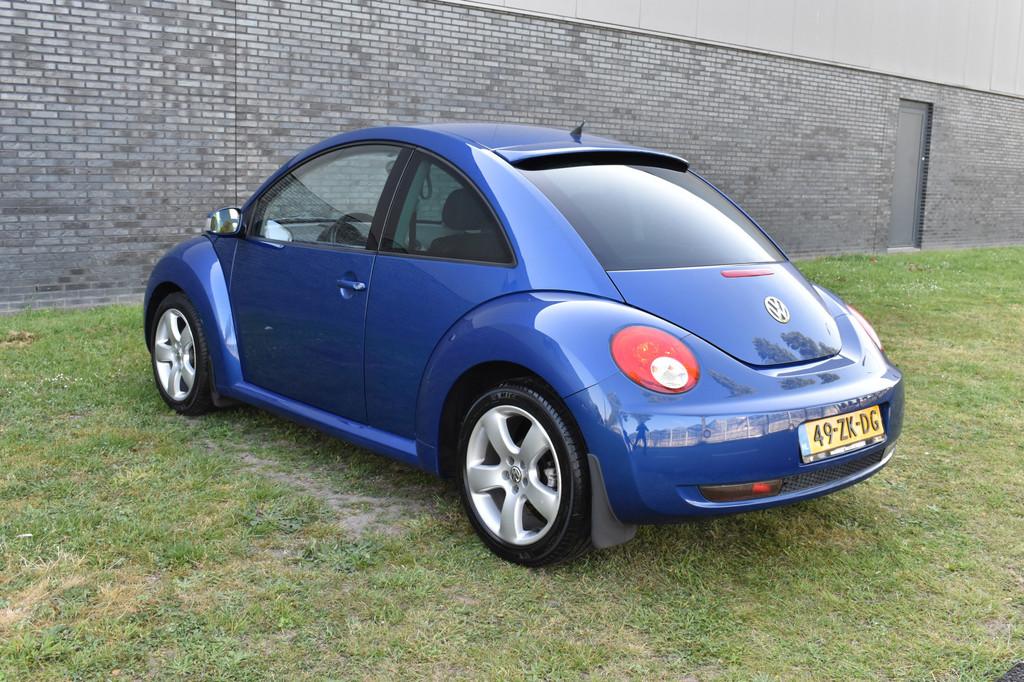 Volkswagen New Beetle 2.0 Highline Automaat Leder interieur, Auto's, Volkswagen, Gebruikt, 4 cilinders, 1984 cc, 116 pk