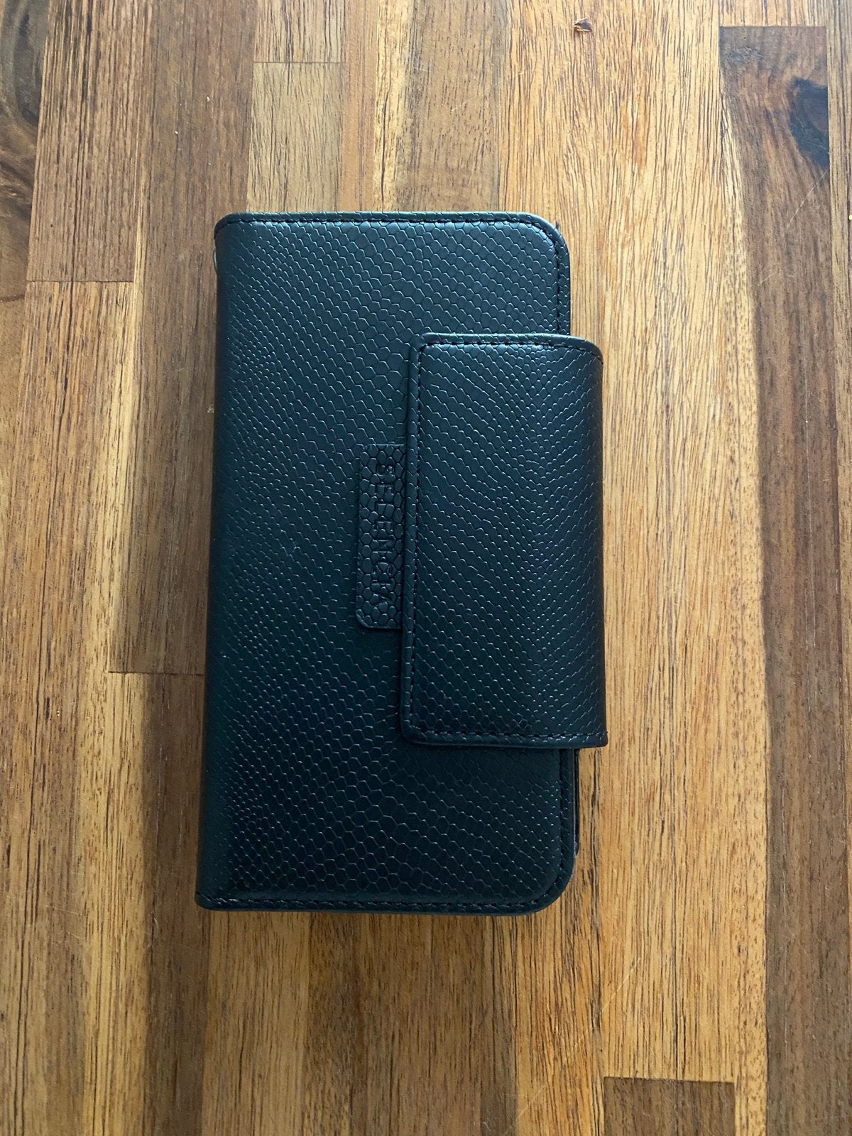 Selencia iPhone XR Hoesje Zwart - Zo goed als nieuw, Zwart, Ophalen of Verzenden, Zo goed als nieuw, Flipcase
