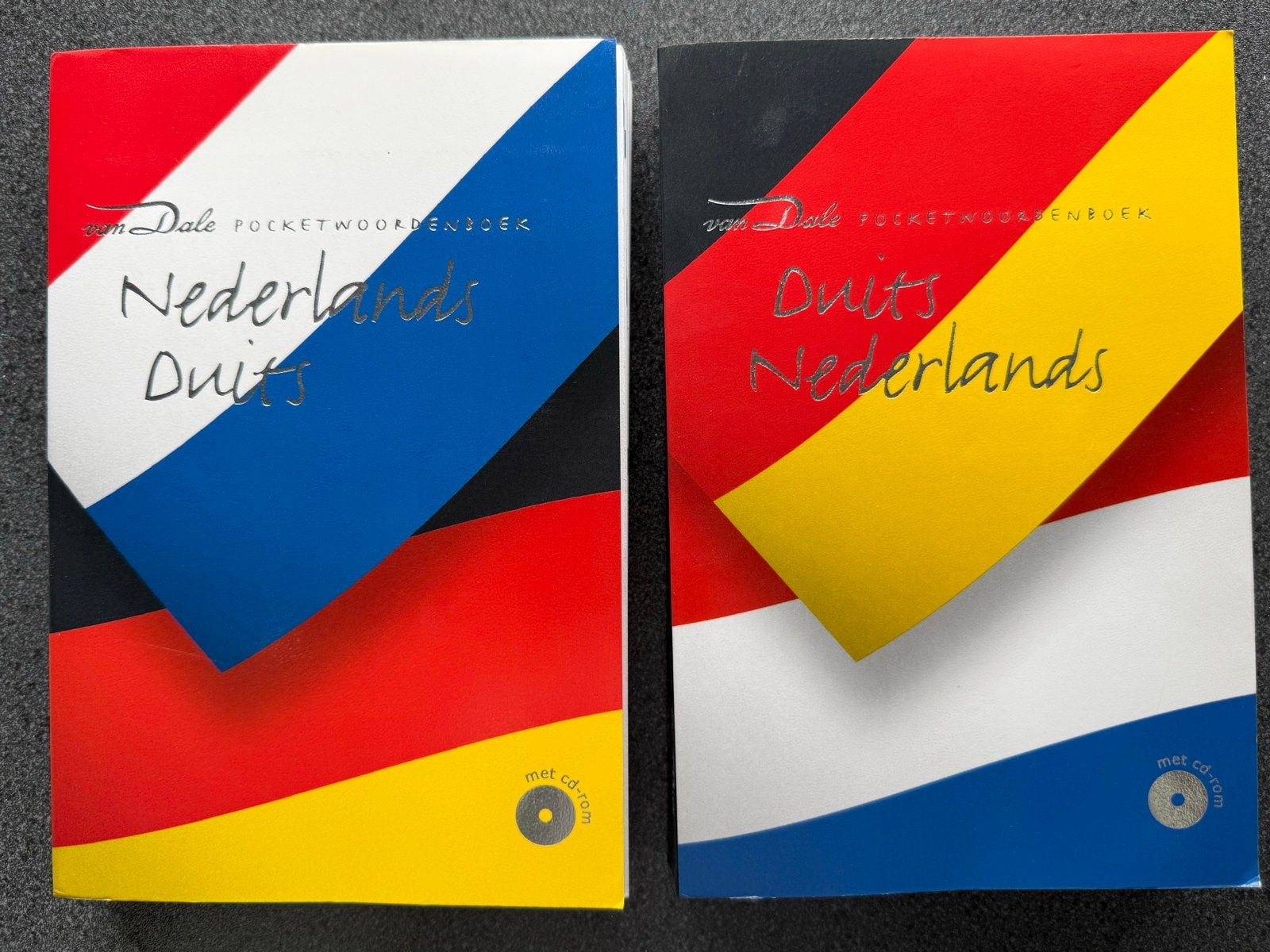 Van Dale Pocketwoordenboek Nederlands-Duits + Duits-Nederl., Boeken, Woordenboeken, Gelezen, Nederlands, Ophalen of Verzenden