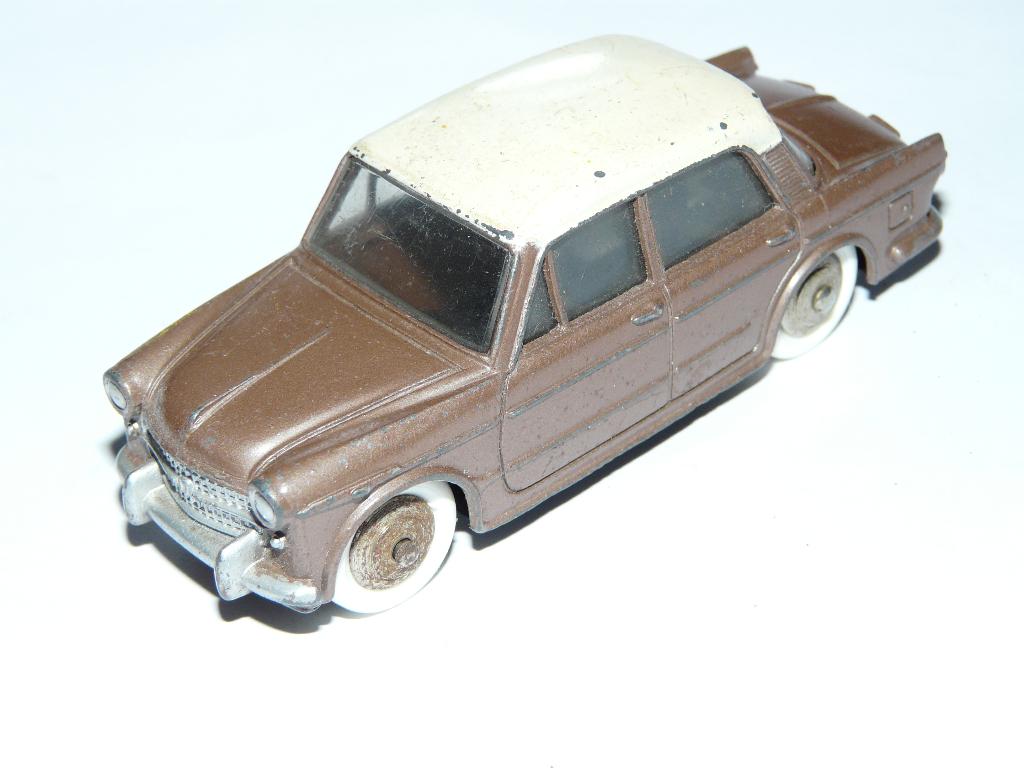 Dinky Toys - 531 - Fiat 1200 Grande Vue, Hobby en Vrije tijd, Modelauto's | 1:43, Ophalen, Gebruikt, Auto, Dinky Toys