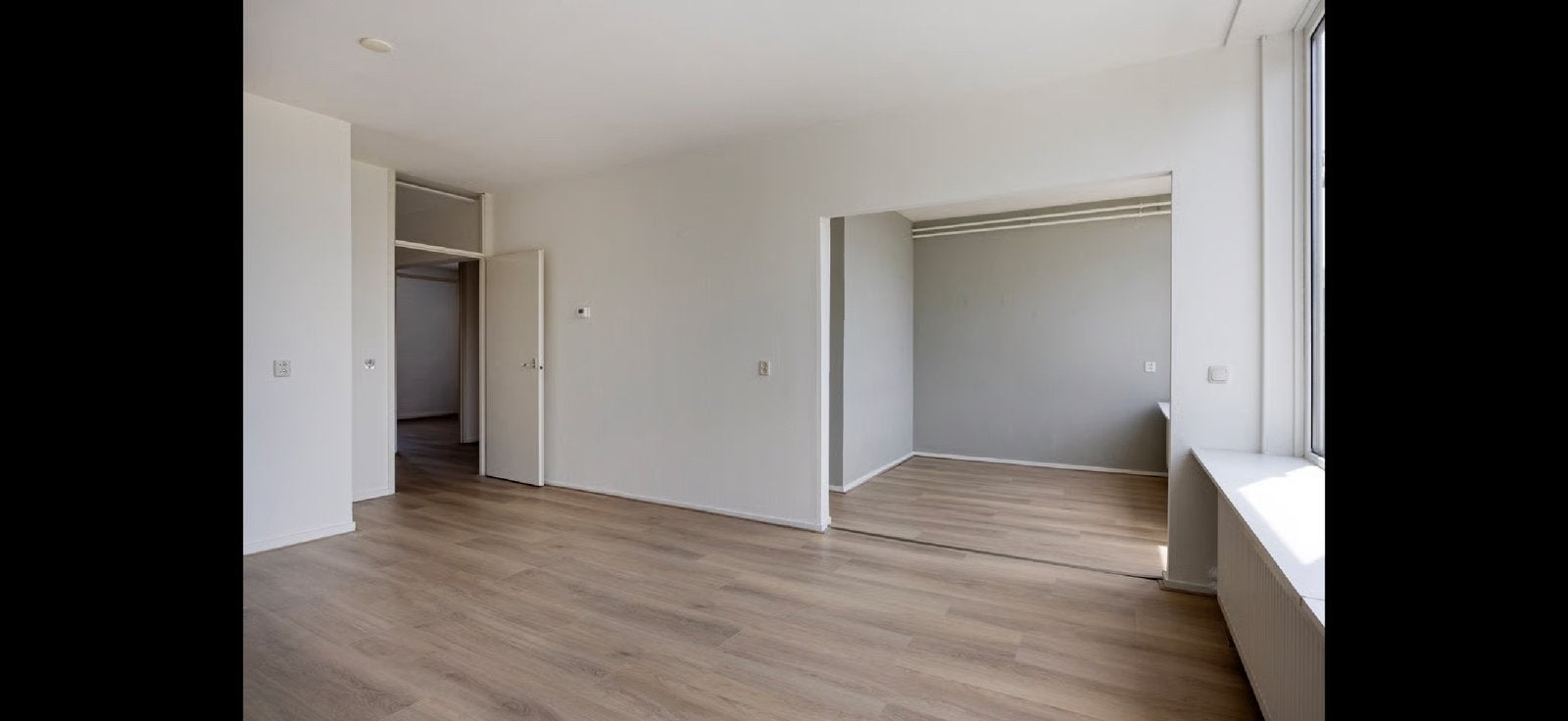Laminaat +- 65m2, Ophalen, 50 tot 150 cm, 10 m² of meer, 10 tot 30 cm
