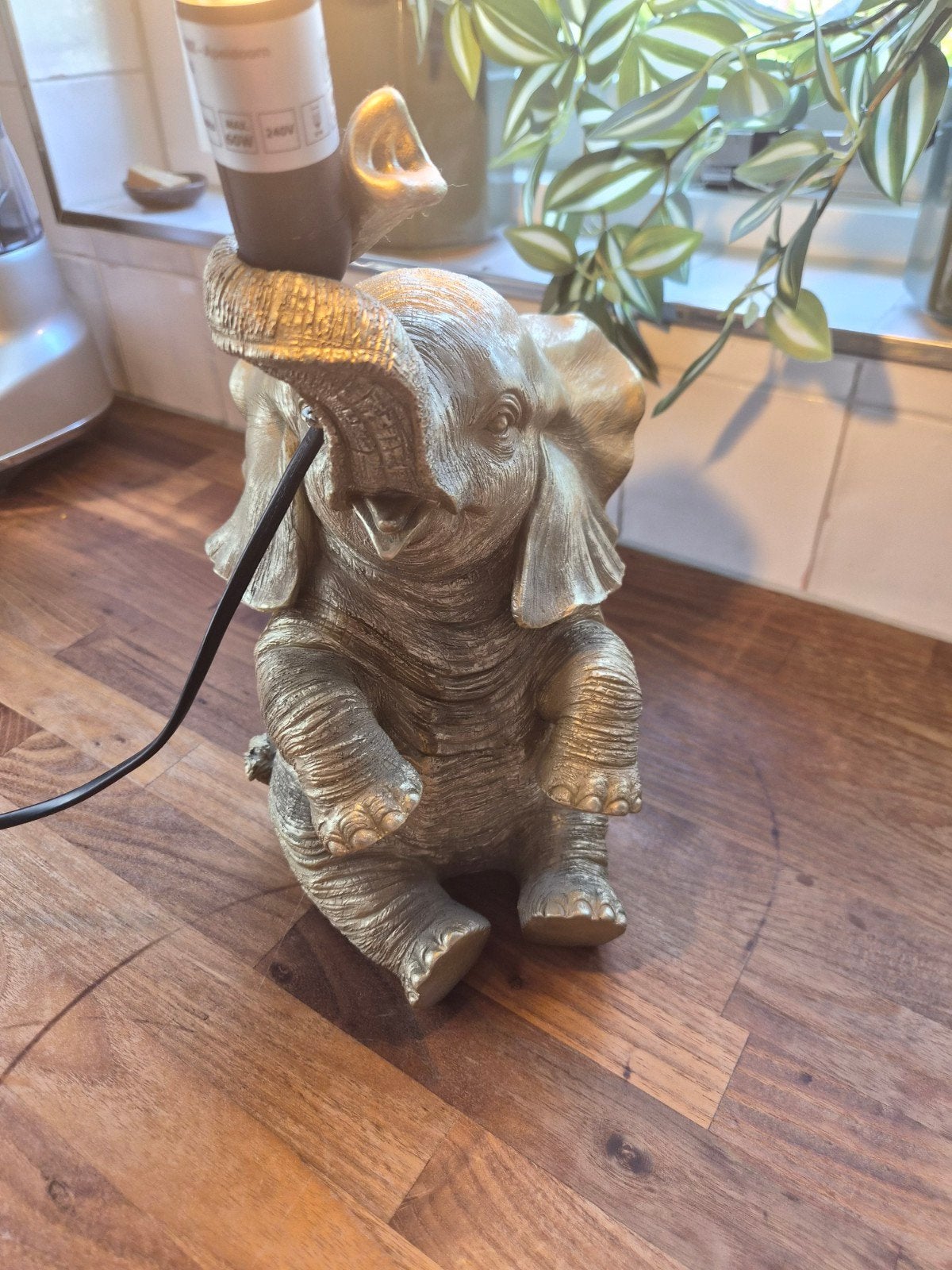 lamp olifant, Ophalen, Zo goed als nieuw