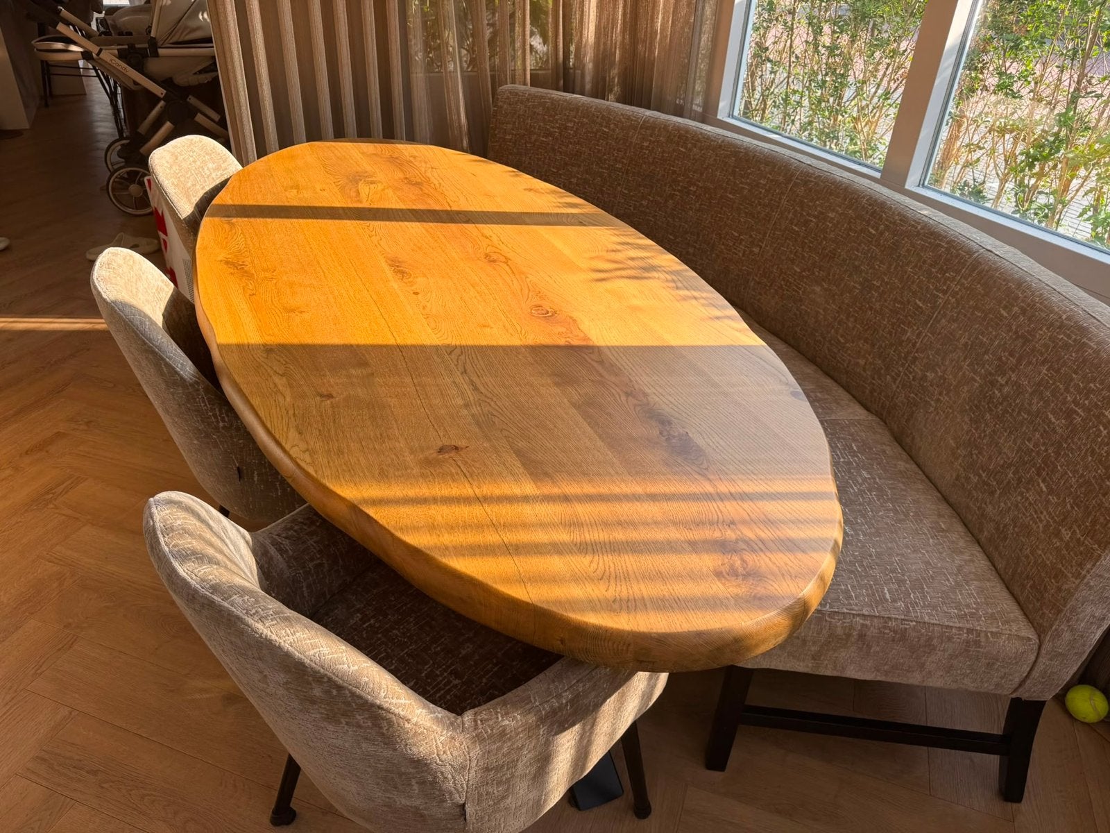 Ovale eettafel met bank en stoelen, Ophalen, 100 tot 150 cm, Eikenhout, Zo goed als nieuw