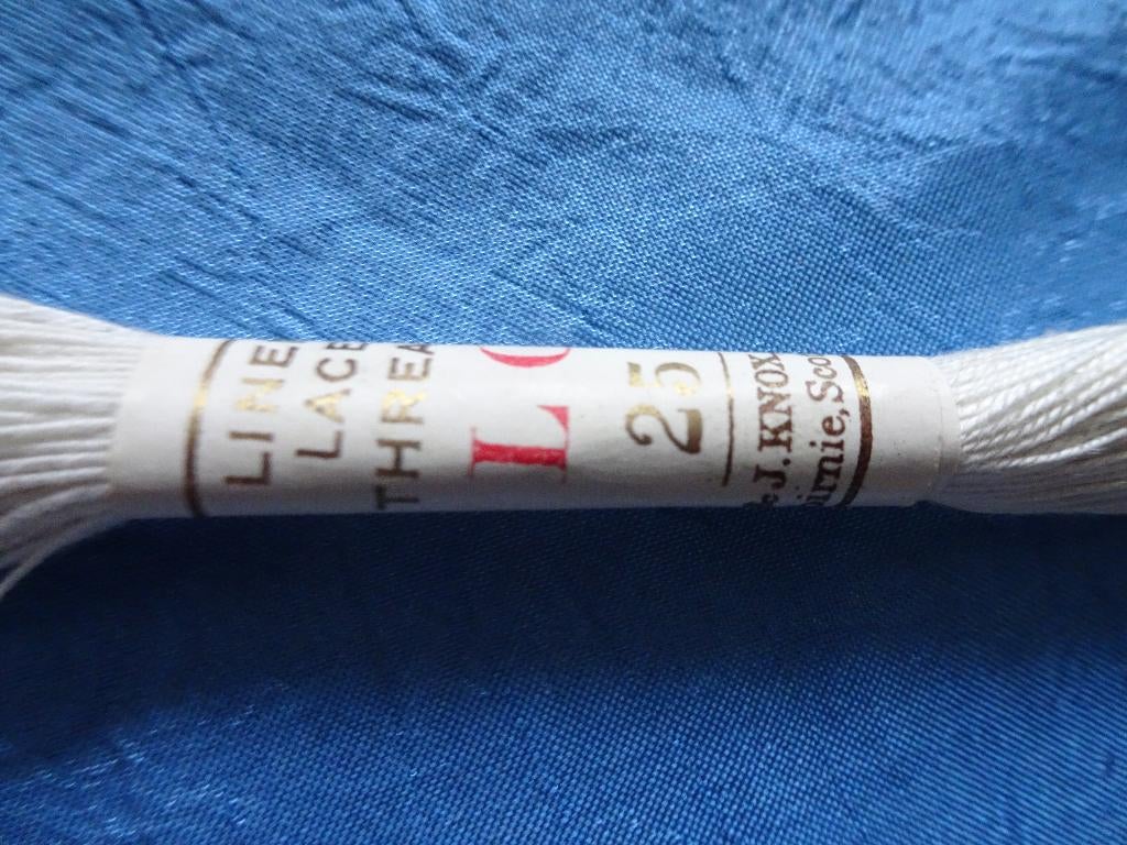 14 strengen LC. nr25  garen Het  mooiste  garen die er is, Hobby en Vrije tijd, Kantklossen, Ophalen of Verzenden, Nieuw, Garen