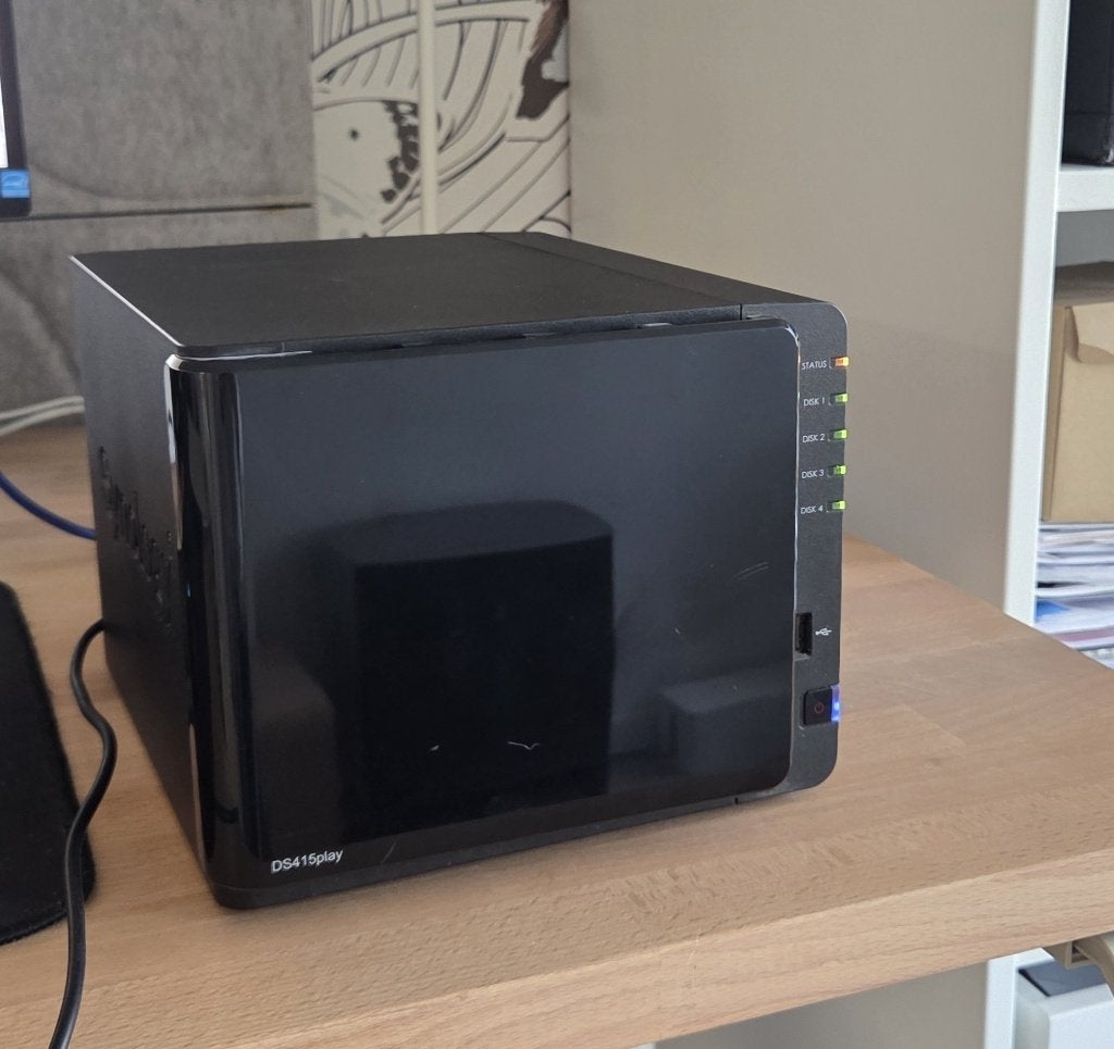 Synology DS415play 4-bay NAS – DSM 6.2.4, Ophalen of Verzenden, Gebruikt