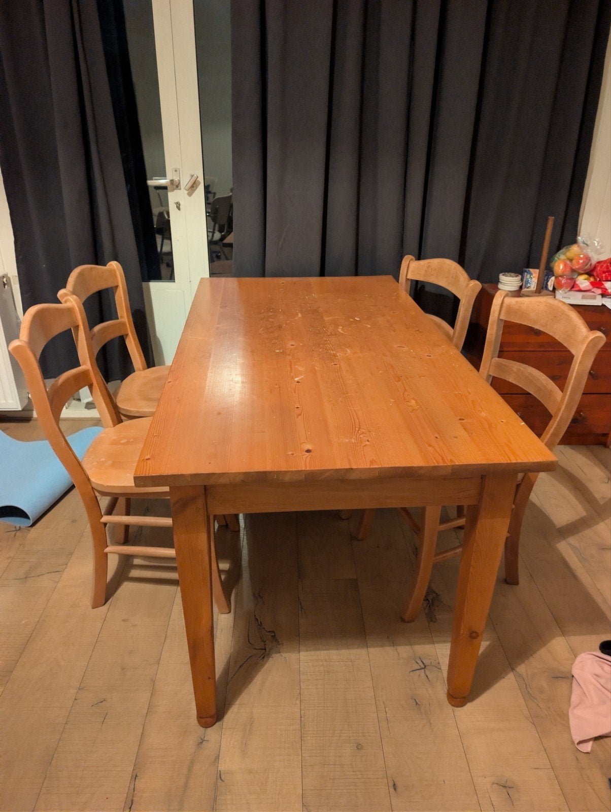 Houten eettafel met 4 stoelen, Ophalen, Gebruikt, 100 tot 150 cm, 50 tot 100 cm