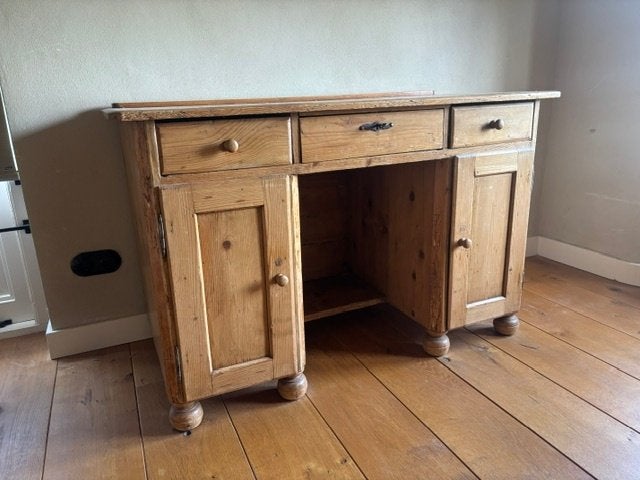 Oud grenen commode met 6 lades (126x62x80 cm), Gebruikt, 50 tot 70 cm, 100 cm of meer, Voetruimte