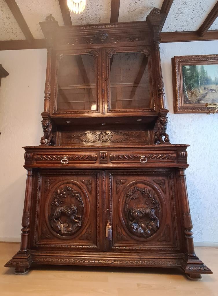Grote antieke Franse buffet jachtkast, Ophalen