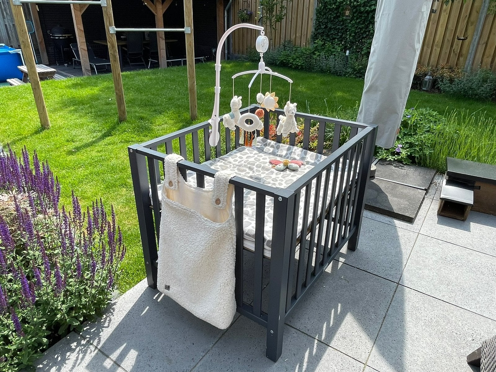 Verstelbare Bopita box inclusief boxkleed en matrasje, Kinderen en Baby's, Boxen, Ophalen, Gebruikt, Rechthoekig, In hoogte verstelbaar