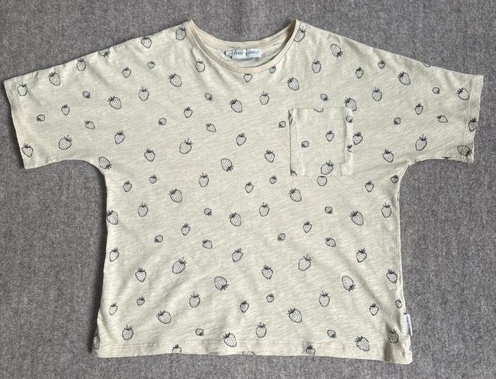 Sproet & Sprout T-shirt met aardbeienprint, maat 10Y, Kinderen en Baby's, Kinderkleding | Maat 140, Zo goed als nieuw, Jongen of Meisje