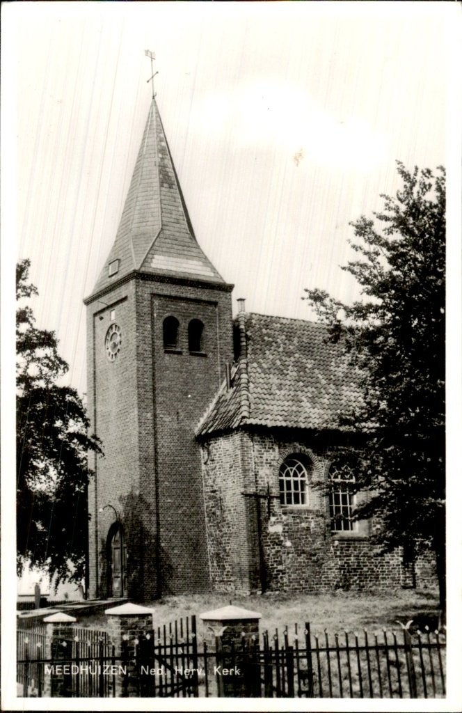 Meedhuizen - Ned. Herv. Kerk - Toren, Ophalen of Verzenden, 1940 tot 1960, Ongelopen, Groningen