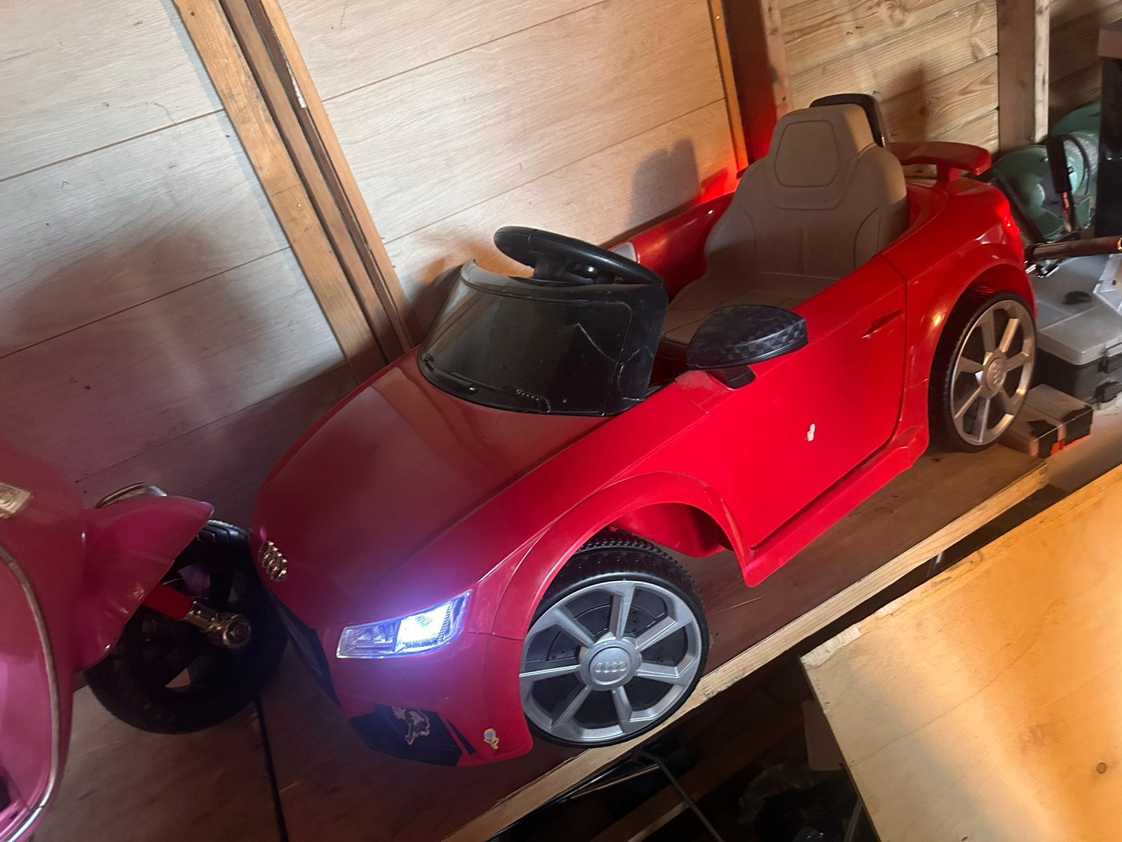 Elektronische Audi TT RS kinderauto - Rood, Kinderen en Baby's, Ophalen, Gebruikt