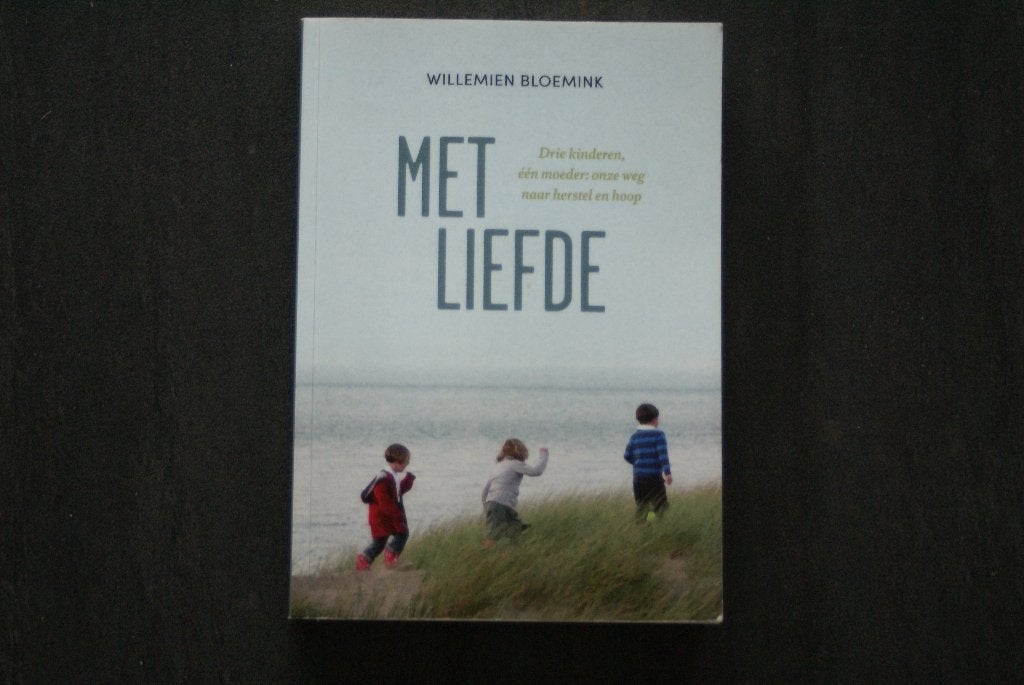 MET LIEFDE... Willemien Bloemink... (2024), Boeken, Literatuur, Zo goed als nieuw, Ophalen of Verzenden