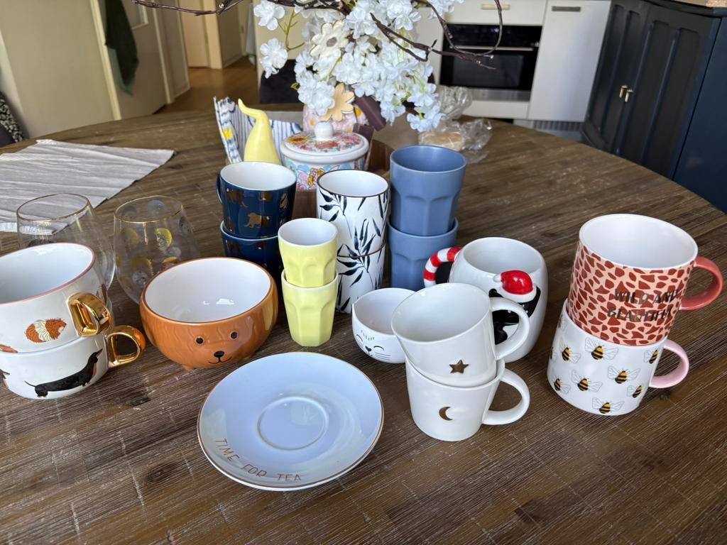 Verschillend servies, Huis en Inrichting, Keuken | Servies, Ophalen, Zo goed als nieuw, Porselein, Overige stijlen