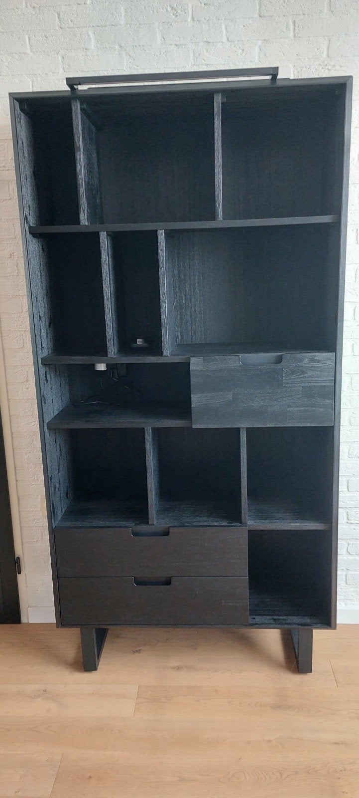 Leonardo Boekenkast Zwart Acaciahout - Hotel Chique, Ophalen