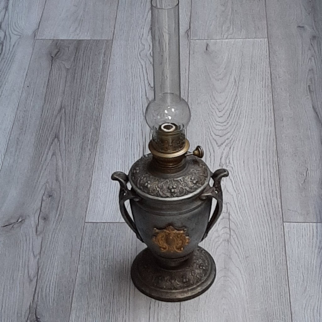 Bijzonder uitgewerkte, antieke olielamp Ehrich & Graetz, Ophalen