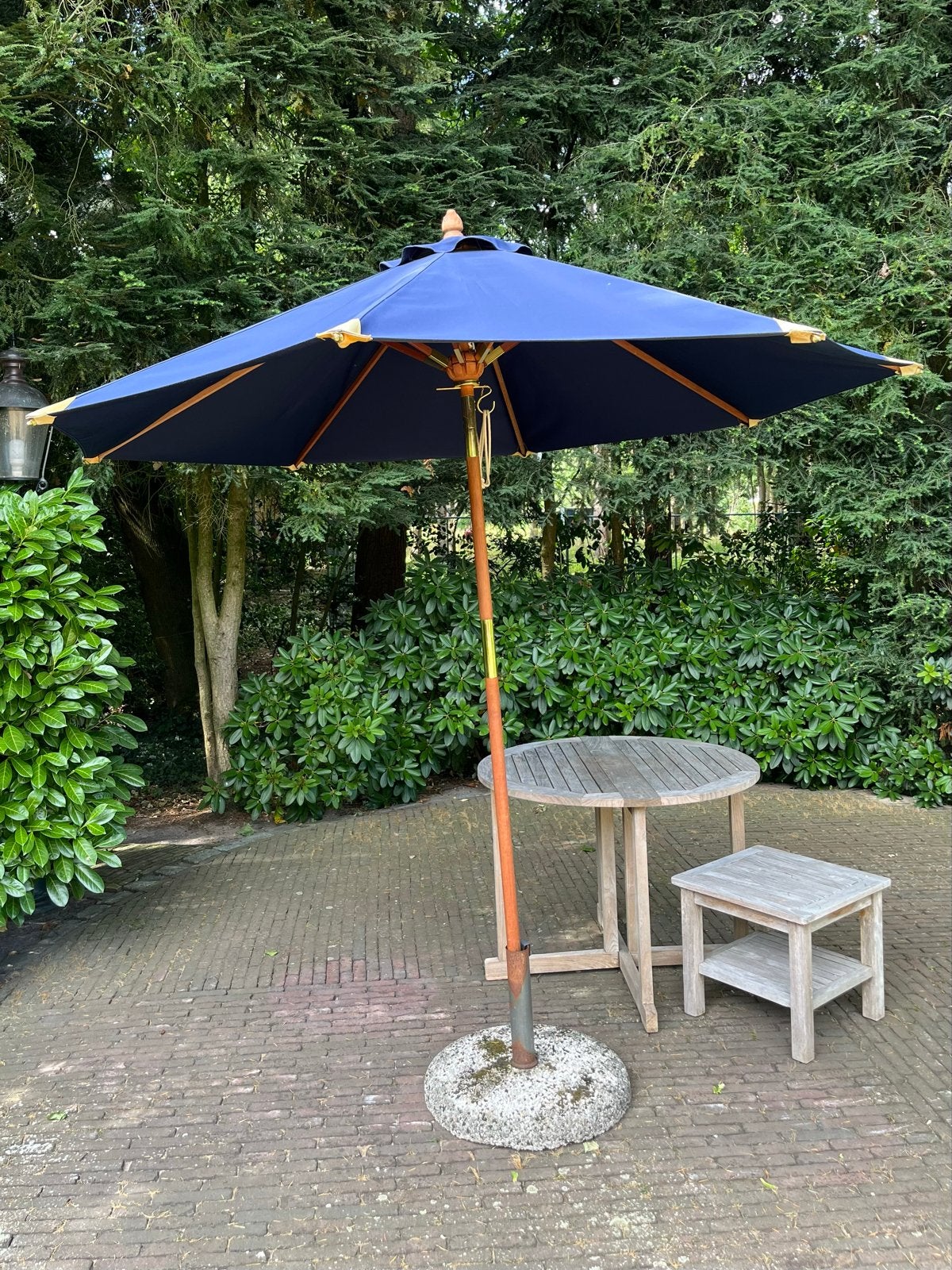 Blauw katoenen parasol met houten frame, Ophalen, Gebruikt, 2 tot 3 meter, Stokparasol