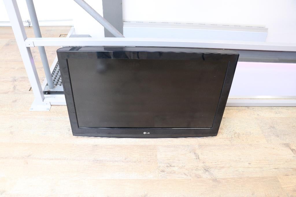 LG 37LD420 37 inch lcd tv, Ophalen, Gebruikt, 50 Hz, LCD