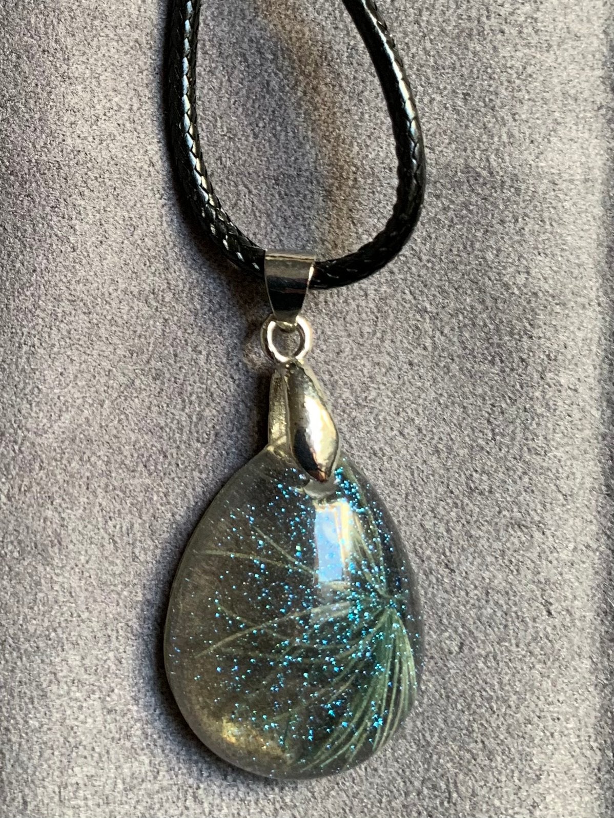 Epoxy gegoten hanger, Ophalen of Verzenden, Zo goed als nieuw, Zilver, Overige materialen