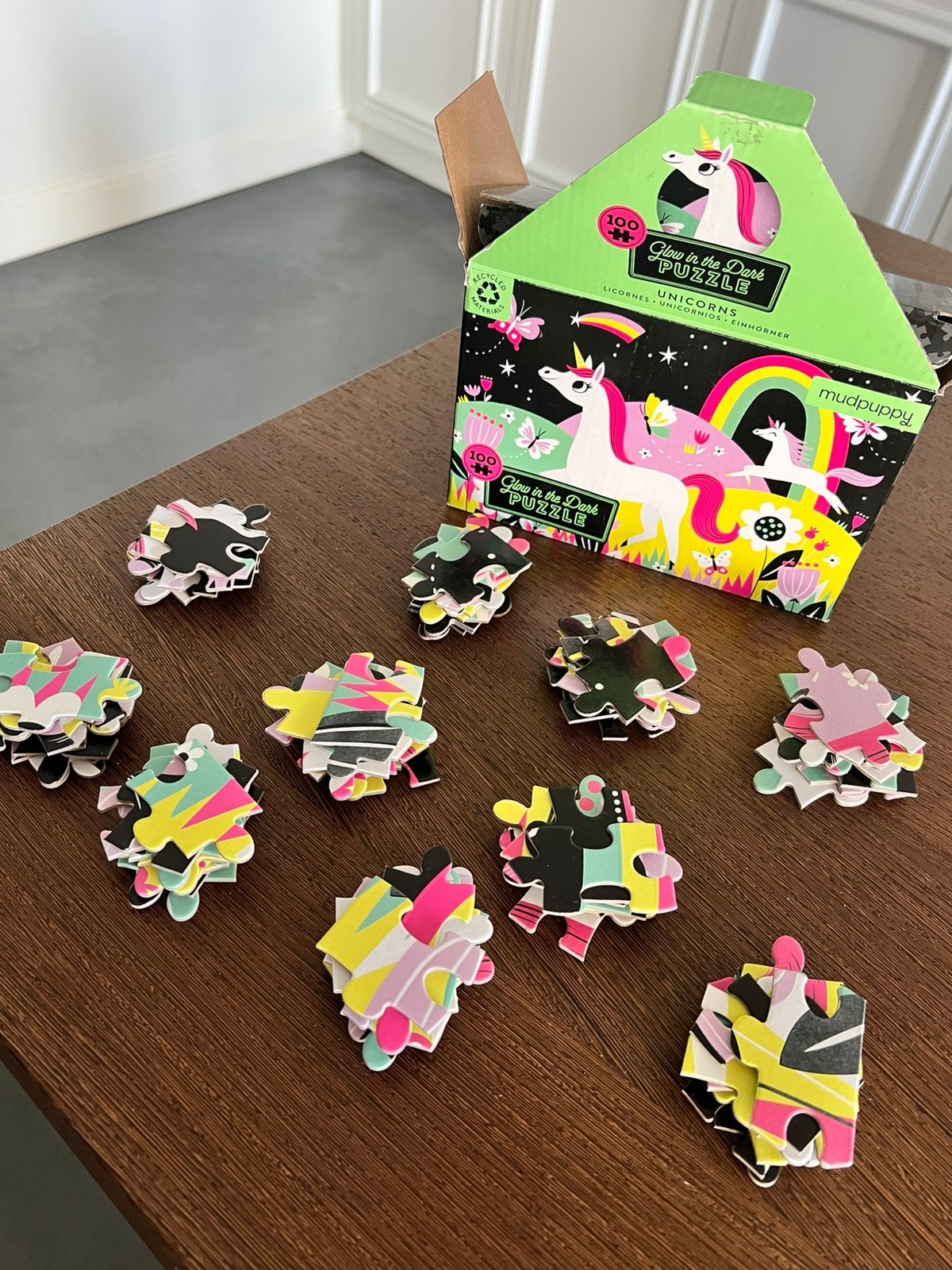 Glow in the dark puzzle - Mudpuppy (100 stuks), Ophalen of Verzenden, Zo goed als nieuw