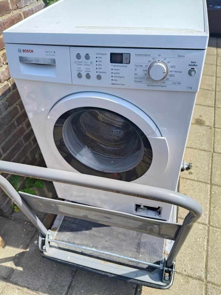 Bosch Wasmachine Serie 6 - Werkt, maar niet optimaal, Witgoed en Apparatuur, Ophalen, Gebruikt, 85 tot 90 cm, 1200 tot 1600 toeren