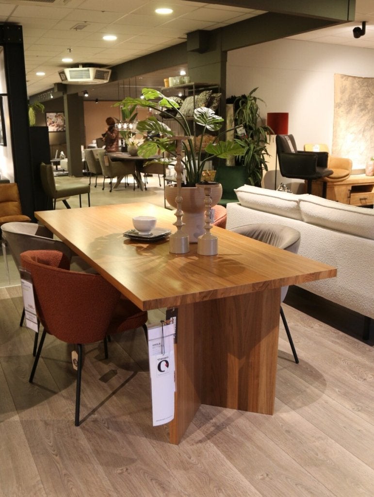 Angle eettafel - vtwonen, Niet ingevuld, Niet ingevuld, Niet ingevuld