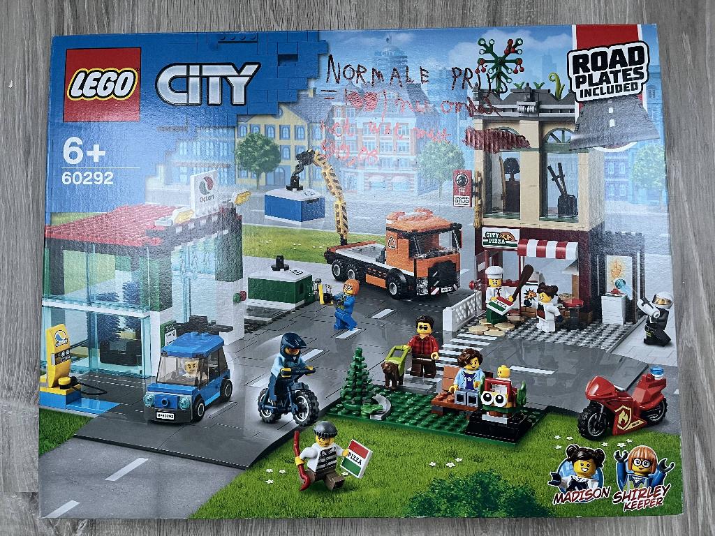 Lego City Stadscentrum - 60292, Kinderen en Baby's, Speelgoed | Duplo en Lego, Ophalen, Zo goed als nieuw, Complete set, Lego