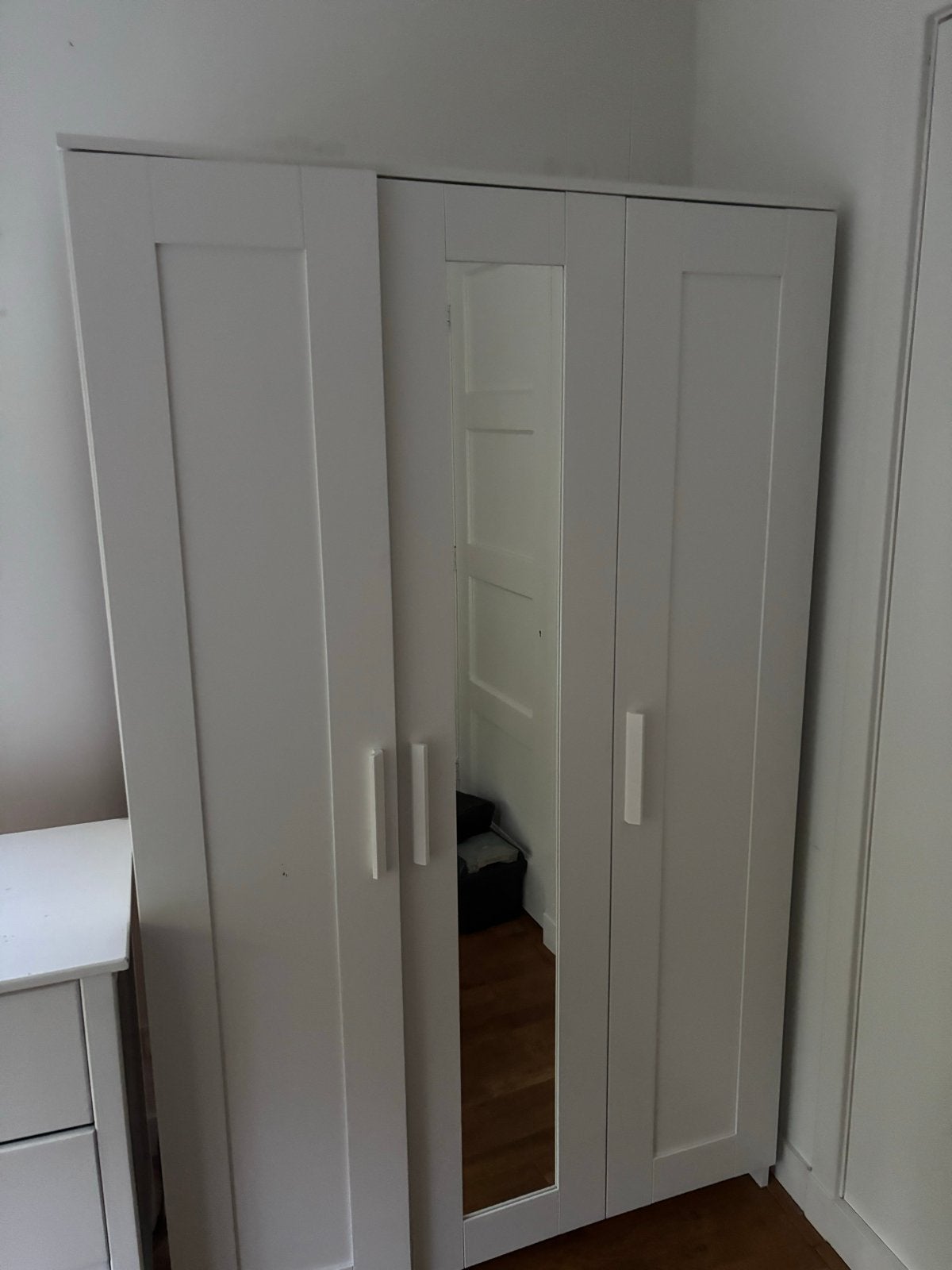 Witte kledingkast met spiegel, 190x117x50 cm, Ophalen, Gebruikt, 100 tot 150 cm, 150 tot 200 cm