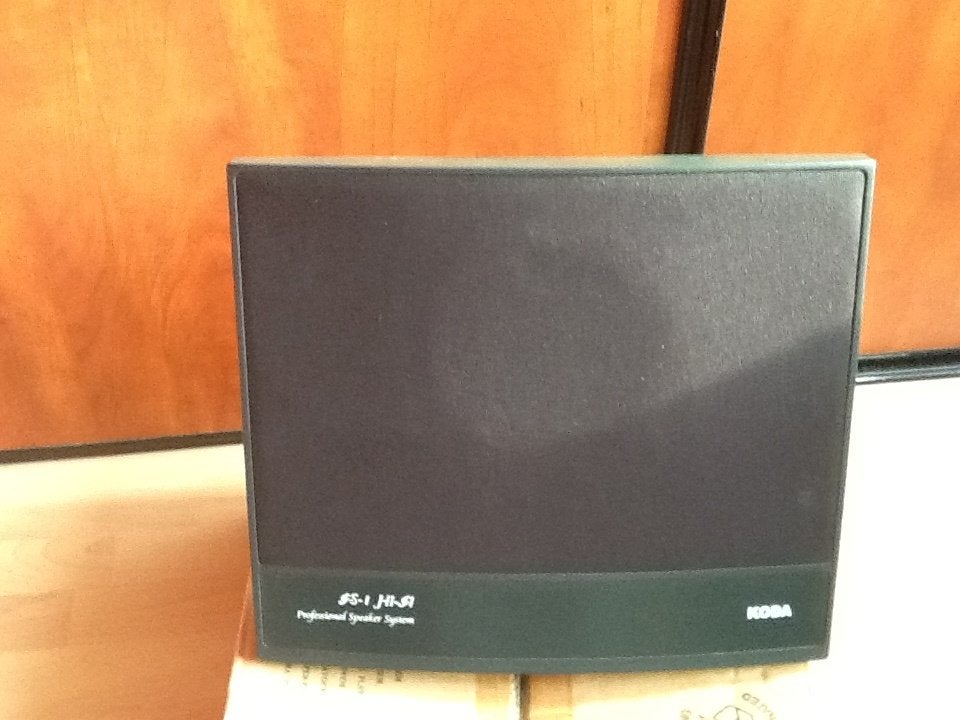 Koda platte wandspeakers (Z124-165), Audio, Tv en Foto, Luidsprekers, Ophalen of Verzenden, Zo goed als nieuw, Overige merken