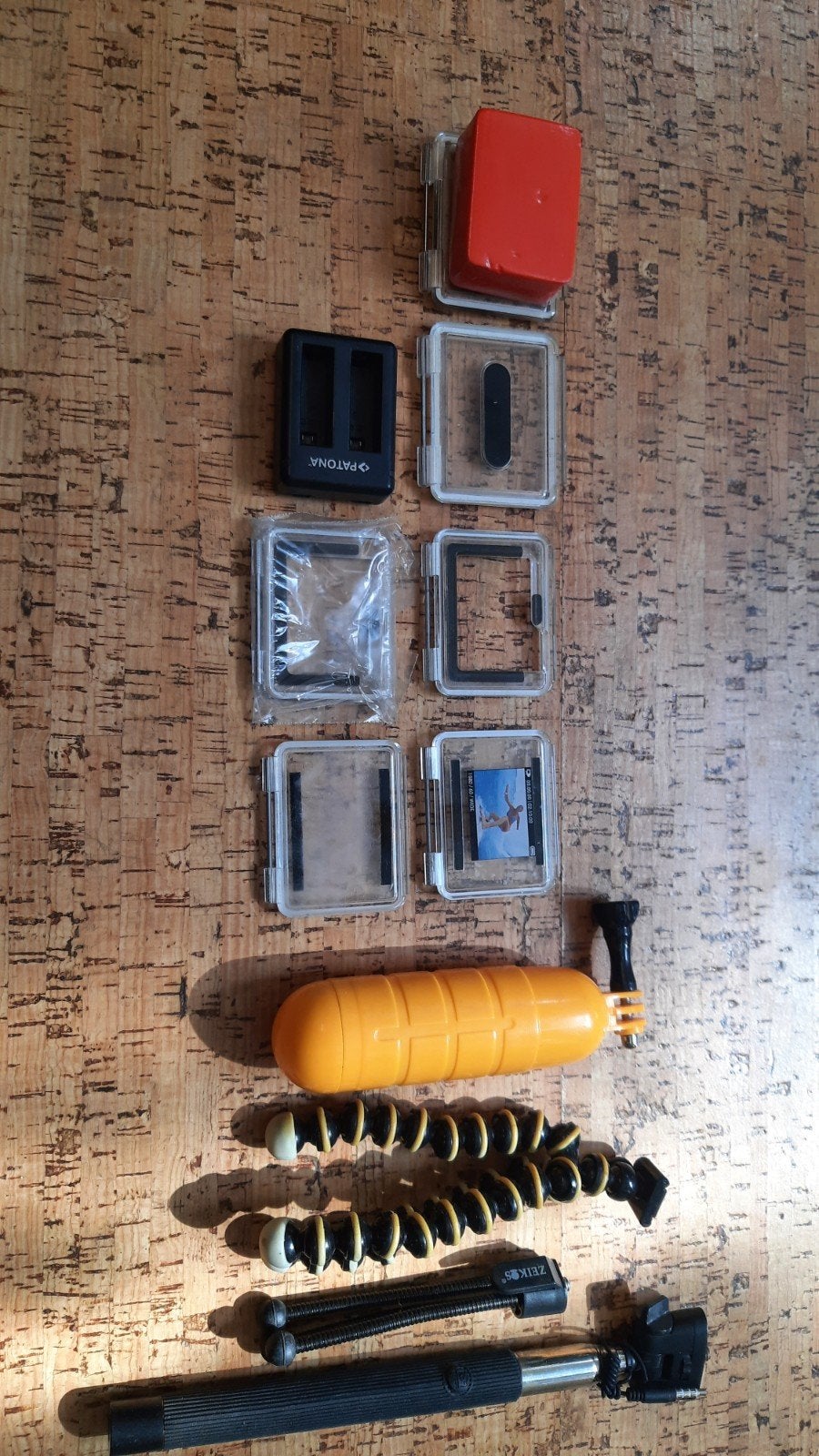 GoPro accessoires: klepjes, lader, floater en statiefjes, Ophalen of Verzenden, Gebruikt, GoPro