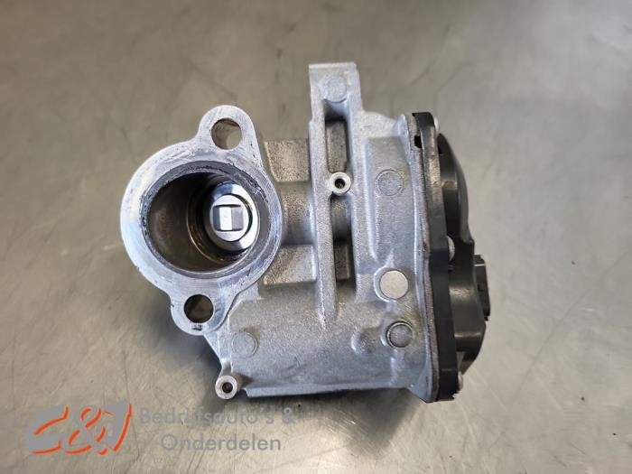 EGR Klep van een Opel Vivaro, Gebruikt, -, -, Opel