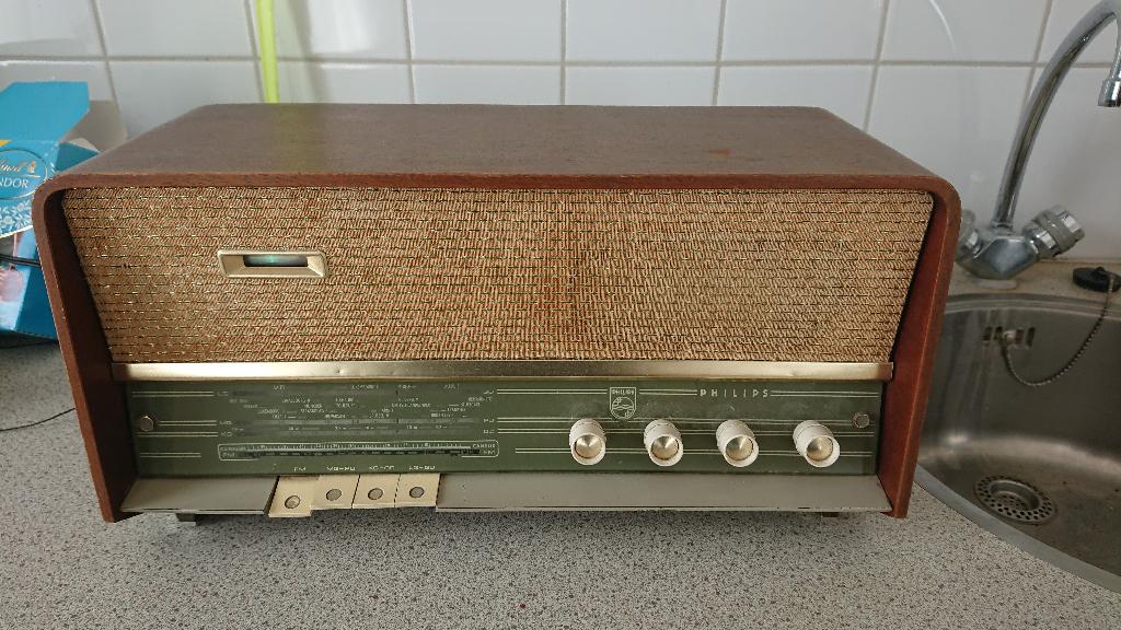 Philips vintage buizenradio jaren 60, Antiek en Kunst, Antiek | Tv's en Audio, Ophalen
