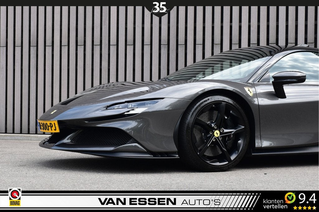 Ferrari SF90 Stradale 4.0 V8 |FERRARI WARRANTY| Carbon Racin, Auto's, Ferrari, Automaat, 7 kWh, Origineel Nederlands, Bedrijf