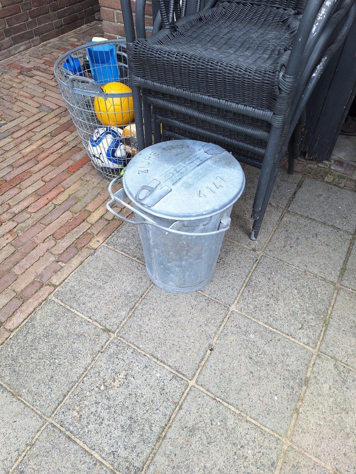 Vuilnisemmer zink, Ophalen, Gebruikt, IJzer, Met deksel