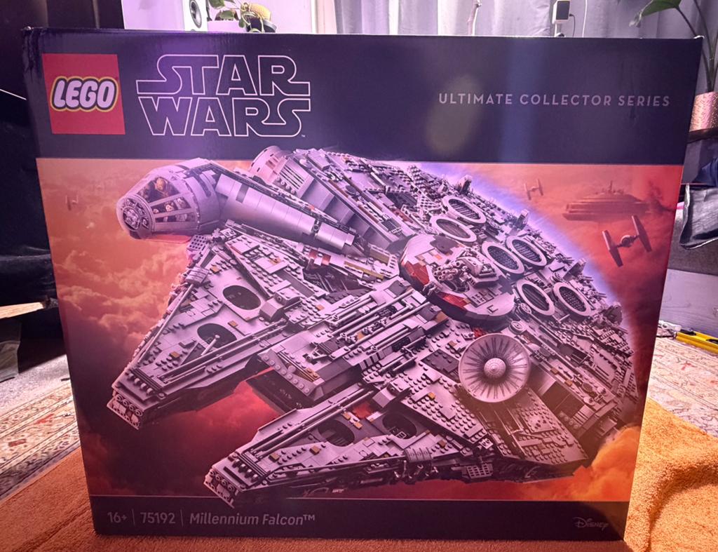 LEGO Star Wars - Millennium Falcon - 75192, Ophalen, Nieuw, Actiefiguurtje
