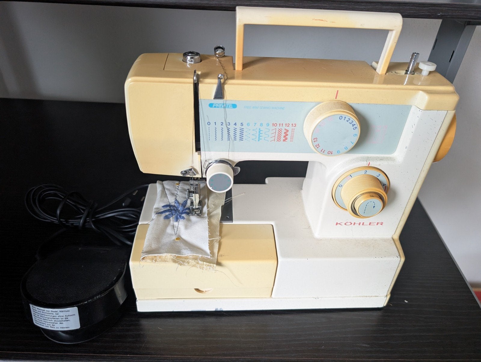 Köhler Naaimachine Model 716, Hobby en Vrije tijd, Ophalen of Verzenden, Naaimachine, Overige merken