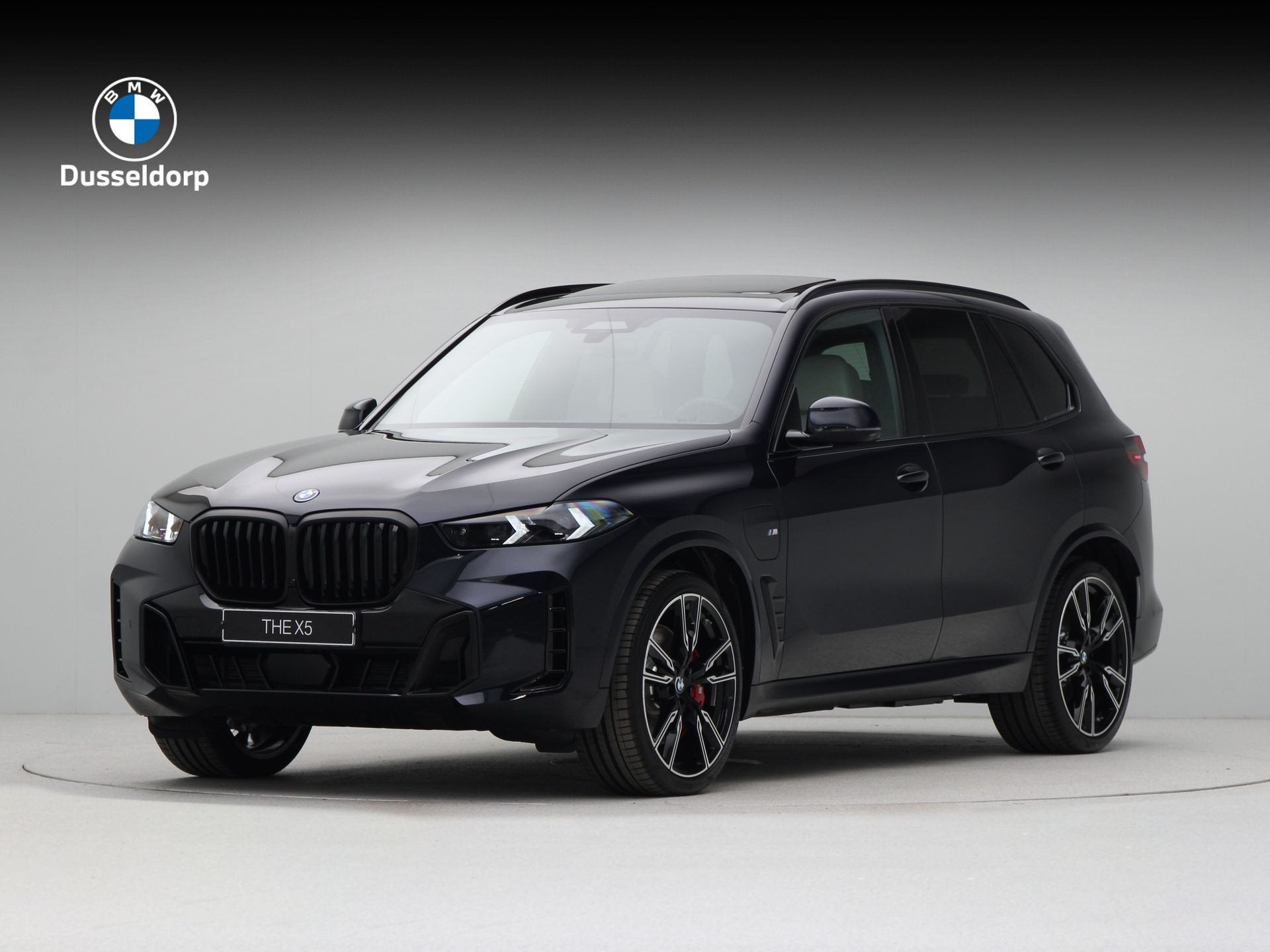 BMW X5 xDrive50e (bj 2026, automaat), Auto's, Automaat, X5, 2395 kg, Blauw