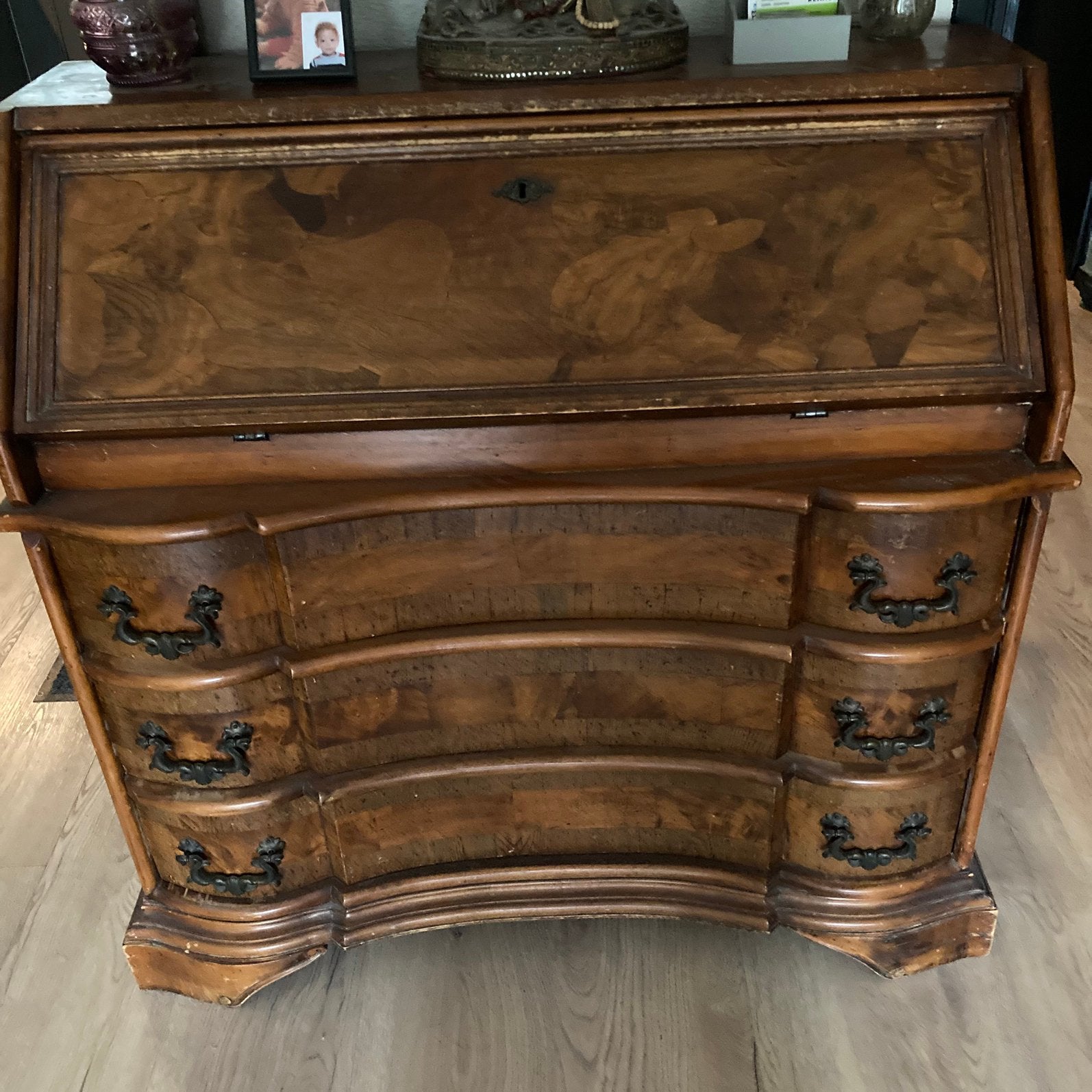 Antieke dressoir teab notenhout, Ophalen of Verzenden