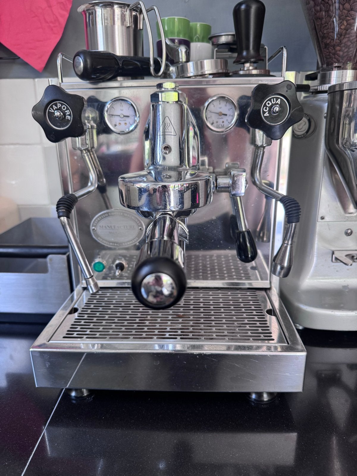 ECM Manufacture Mechanika Espresso Machine - Zeer Goede Staa, Espresso apparaat, Koffiebonen, Zo goed als nieuw, 2 tot 4 kopjes