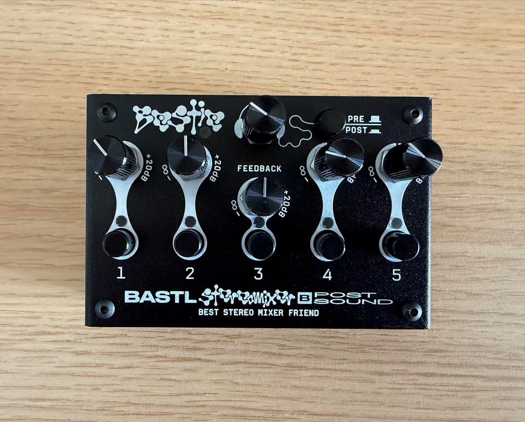 Bastl Instruments Bestie Stereo Mixer, Muziek en Instrumenten, Mengpanelen, Ophalen of Verzenden, Zo goed als nieuw, Minder dan 5 kanalen