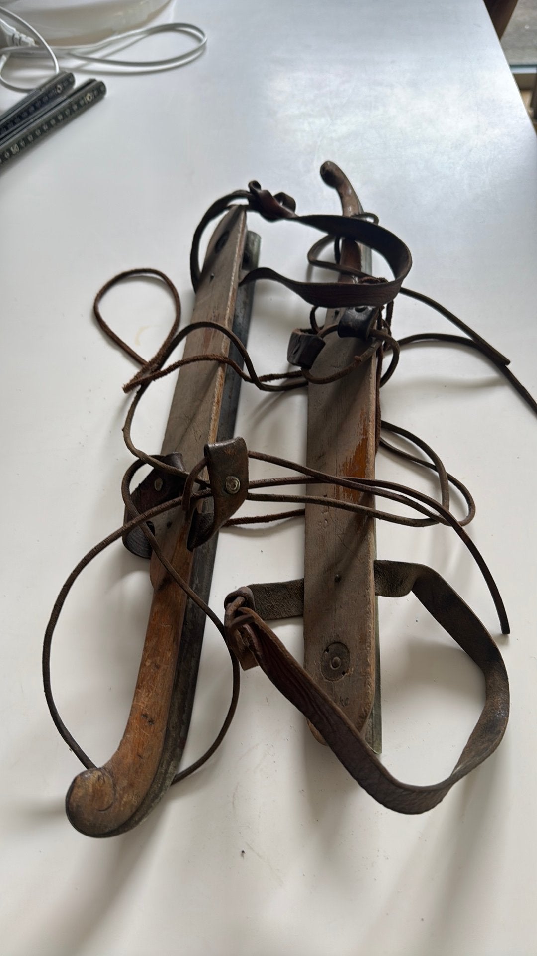 Antieke schaatsen onderbinders botjes 42 cm, Antiek en Kunst, Ophalen of Verzenden