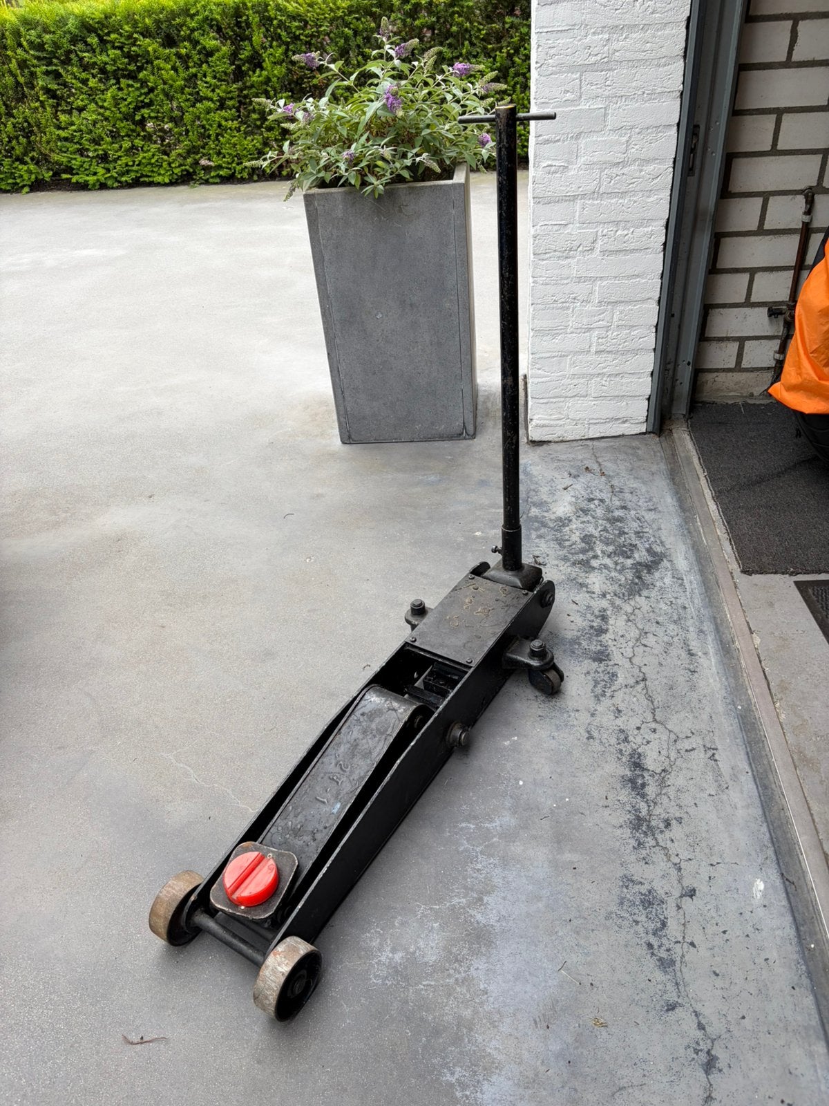 Garagekrik 2t heel stabiel, Auto diversen, Krikken, Zo goed als nieuw, Garagekrik, Hydraulisch, Ophalen
