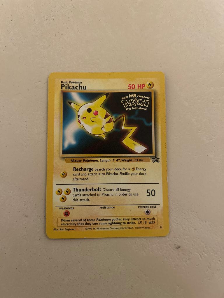 Pikachu Warner Bros first movie card, Ophalen of Verzenden
