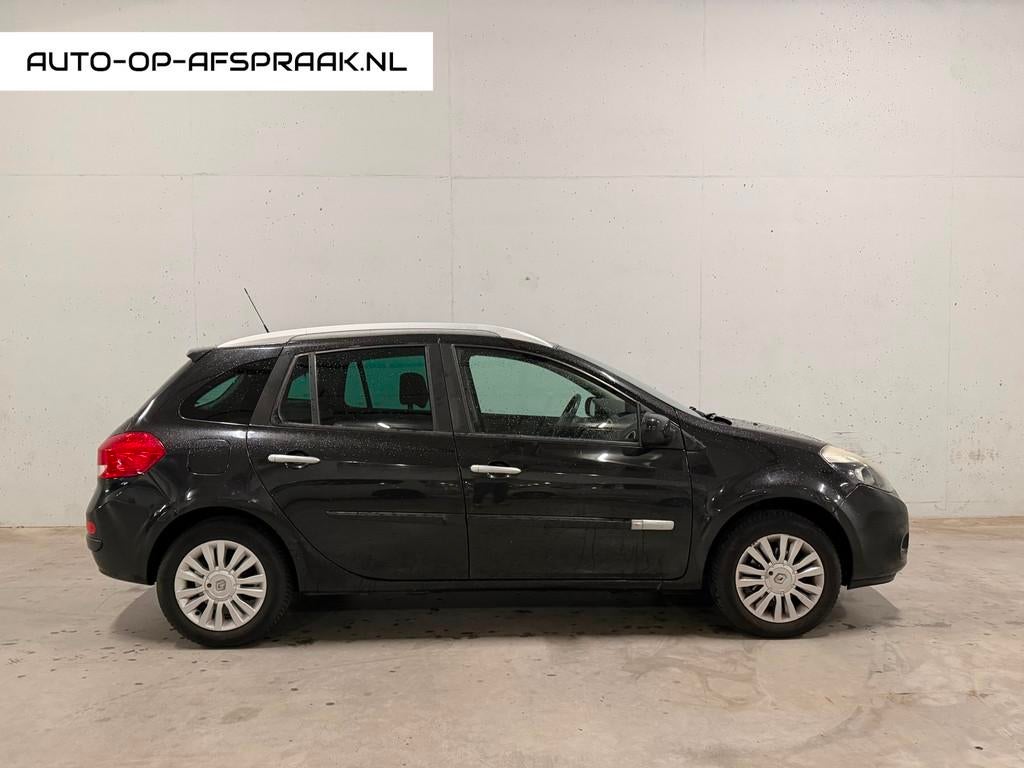 Renault Clio Estate 1.2 TCE Collection Navi Airco Trekhaak P, Voorwielaandrijving, Euro 5, Gebruikt, 4 cilinders