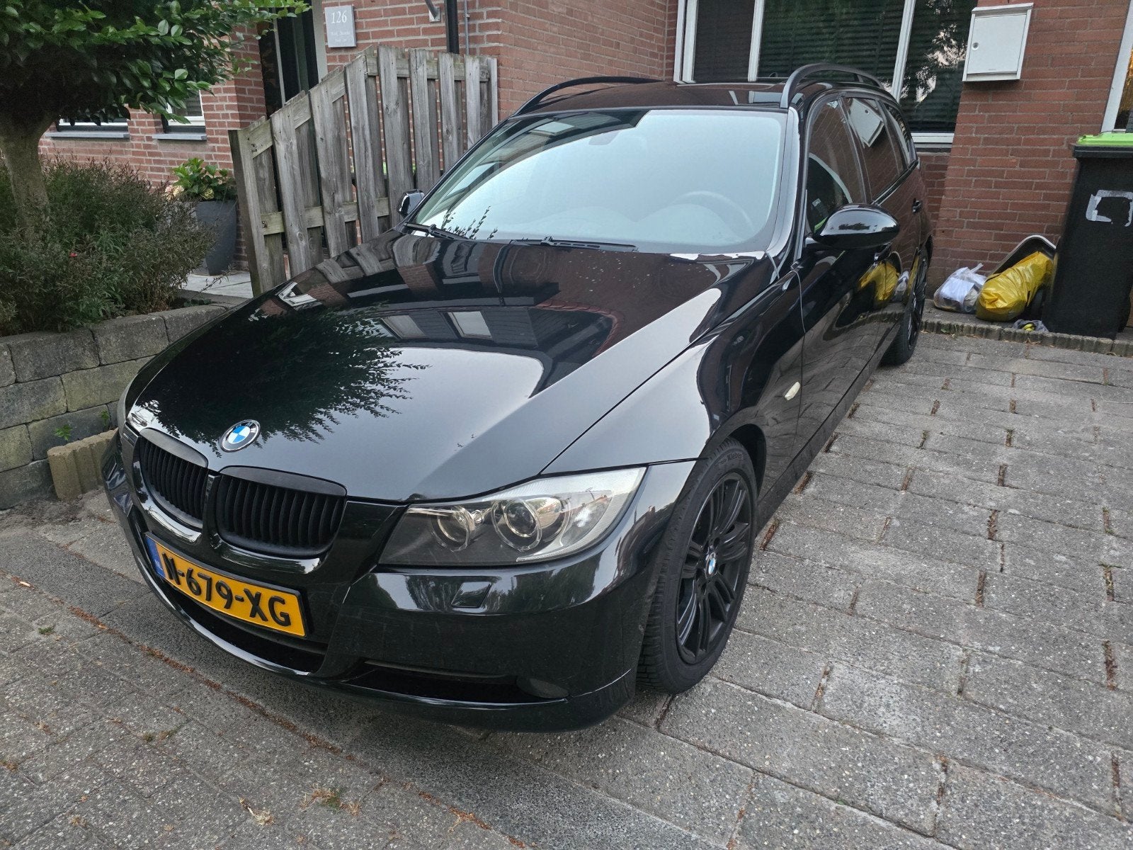 BMW 3-Serie 2.5 I 325 Touring AUT 2007 Zwart BiXenon, Auto's, Automaat, Achterwielaandrijving, 2497 cc, Zwart