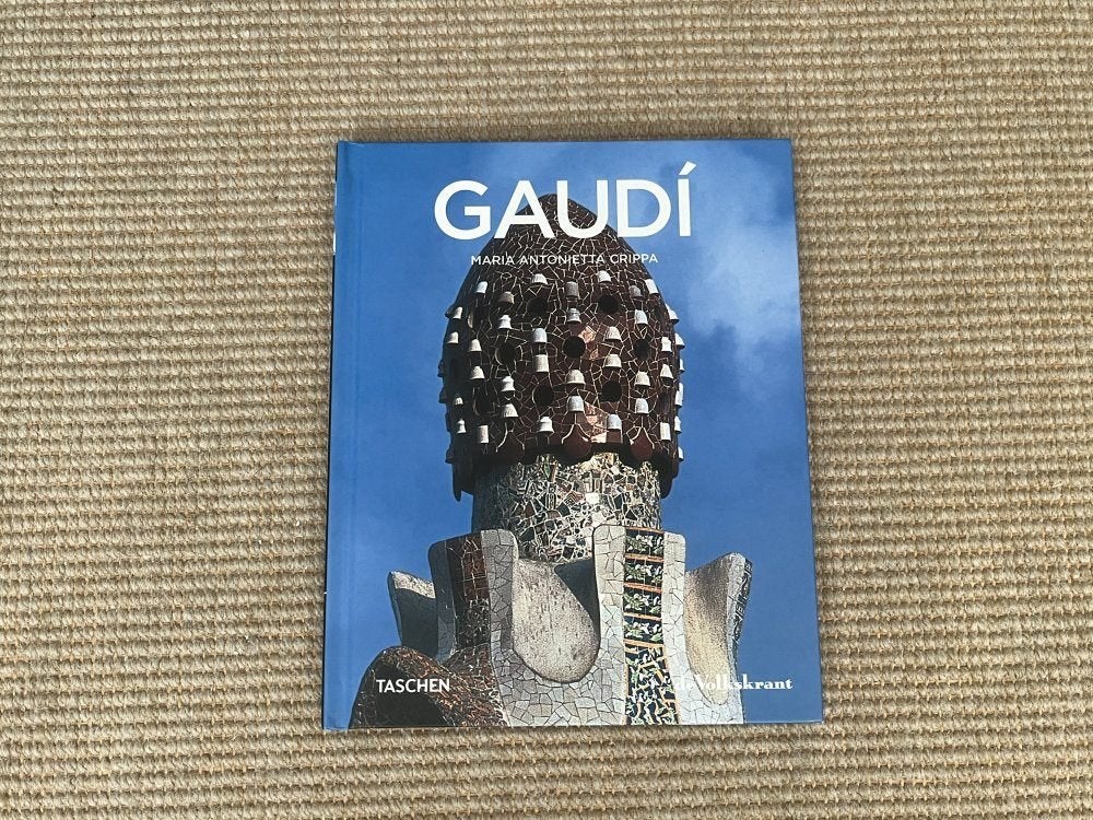 Gaudí | Taschen | Maria Crippa | 2010 | 96 pagina's, Maria Crippa, Architecten, Ophalen of Verzenden, Zo goed als nieuw