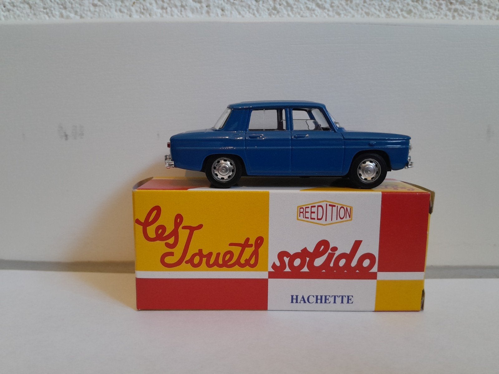 Solido Renault 8 Gordini 1/43 z.g.a.n., Ophalen of Verzenden, Zo goed als nieuw, Auto, Solido